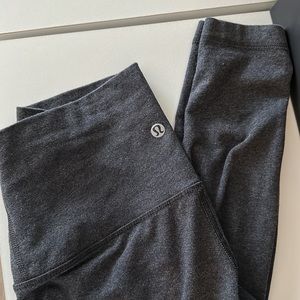 LULULEMON LEGGINGS- charcol grey